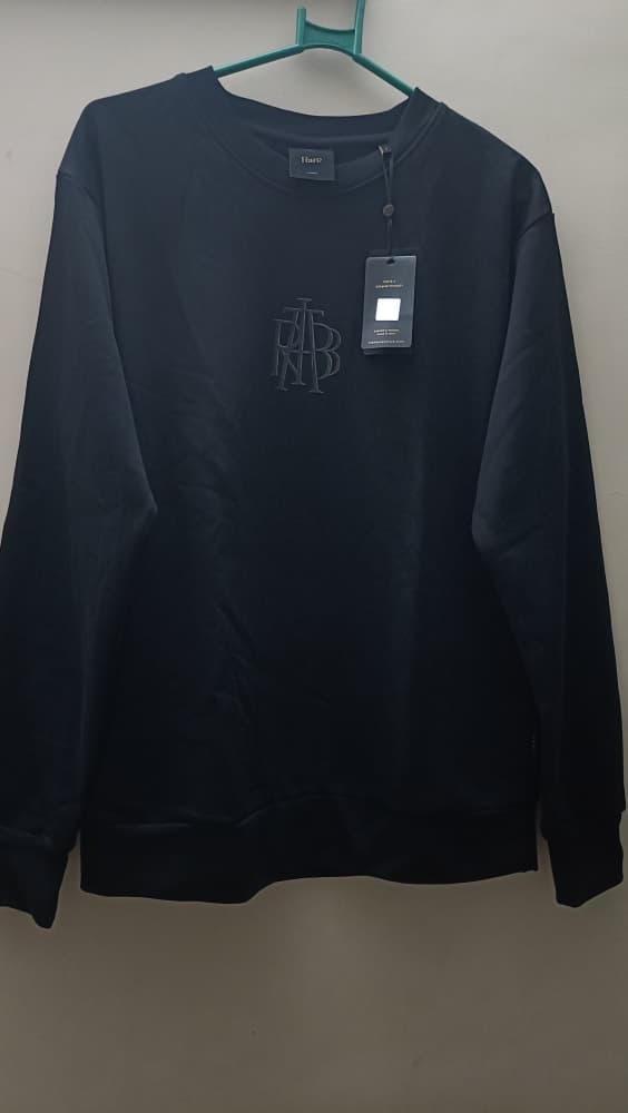 Brand-new rarerabbit pure black sweatshirt with tag.