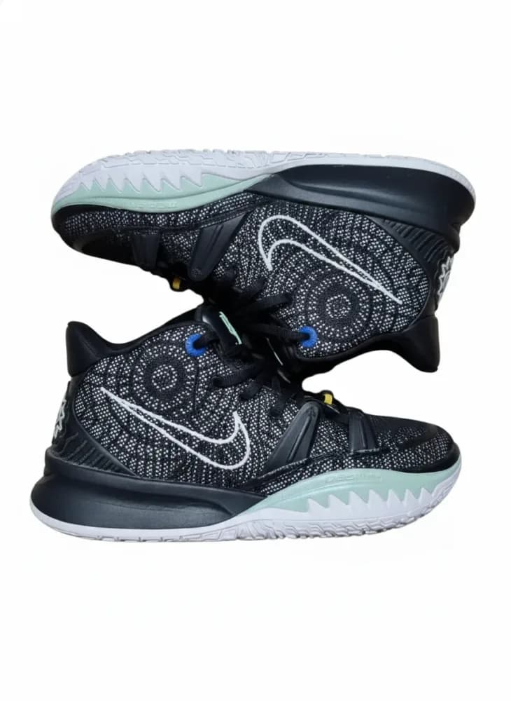 Nike Kyrie 7
